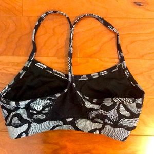Lulu lemon sports bra!